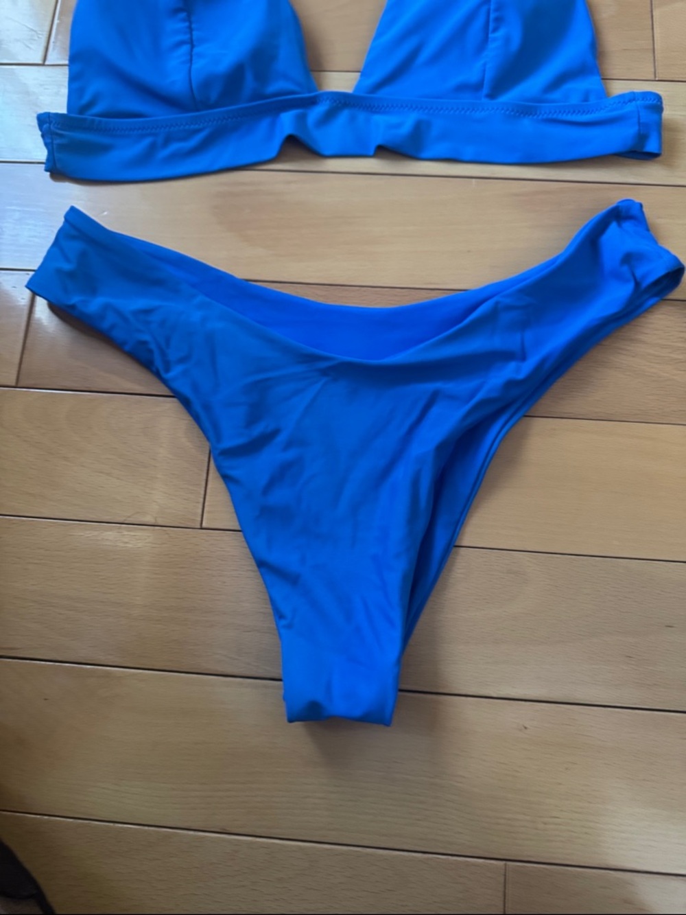 Bikini Set in Blue - Picture 2 of 5